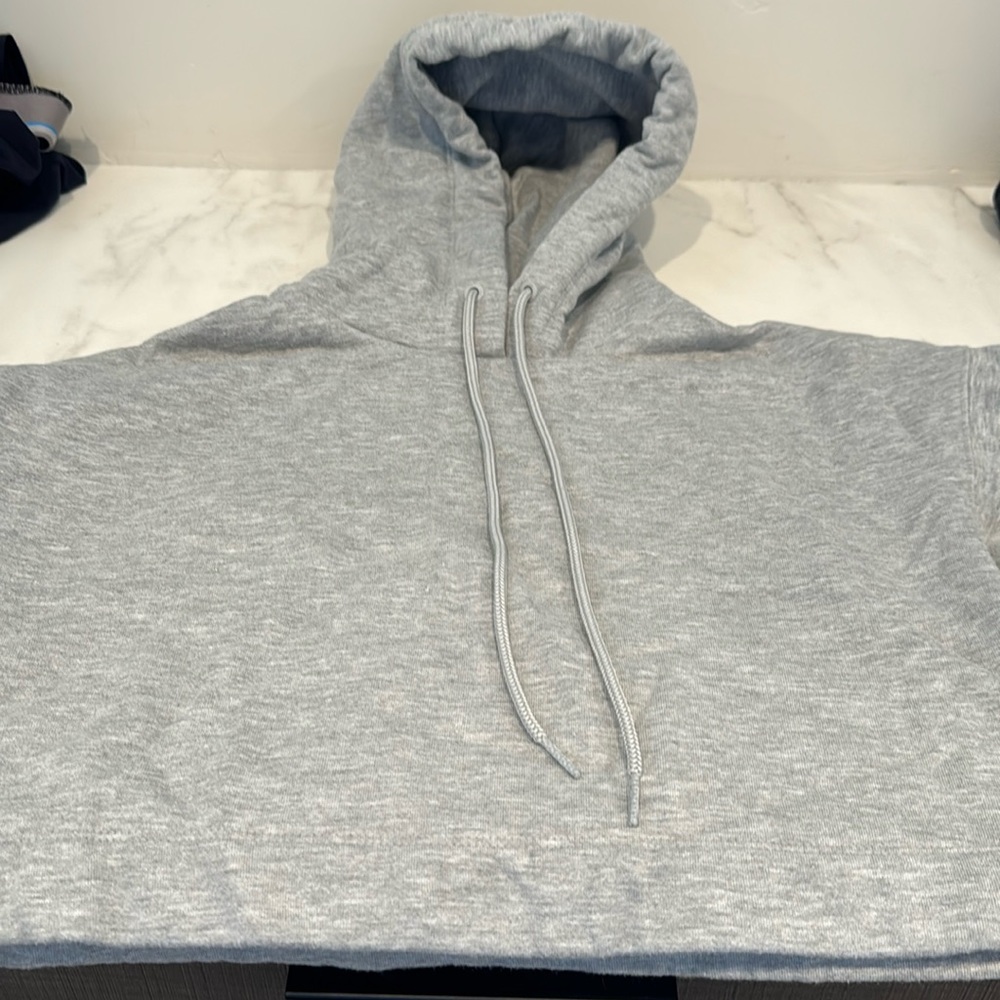 Alo yoga cropped Bae sweatshirt